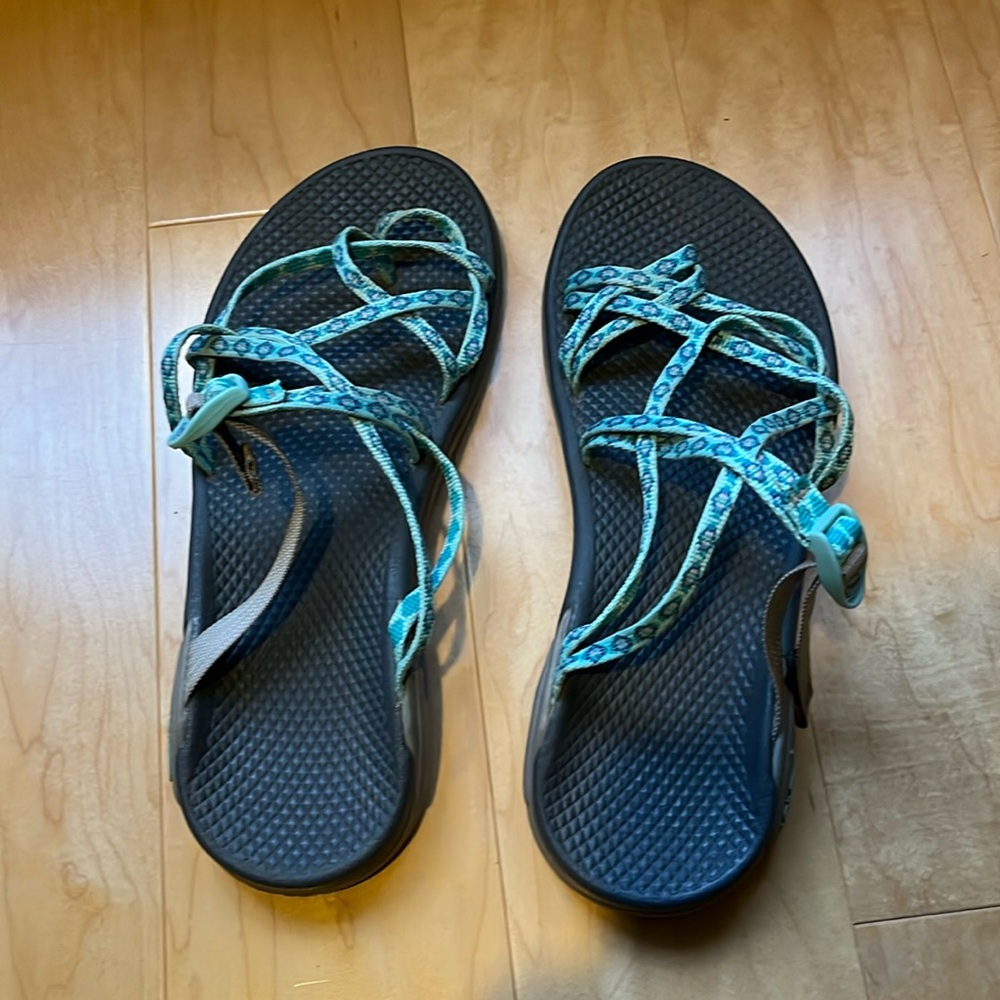 Women’s Chaco Sandals. Size 9. Open back.